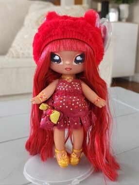 MGA Na!Na!Na! Surprise - Surprise Doll Ruby Frost Sweetest Gems Red Beautiful